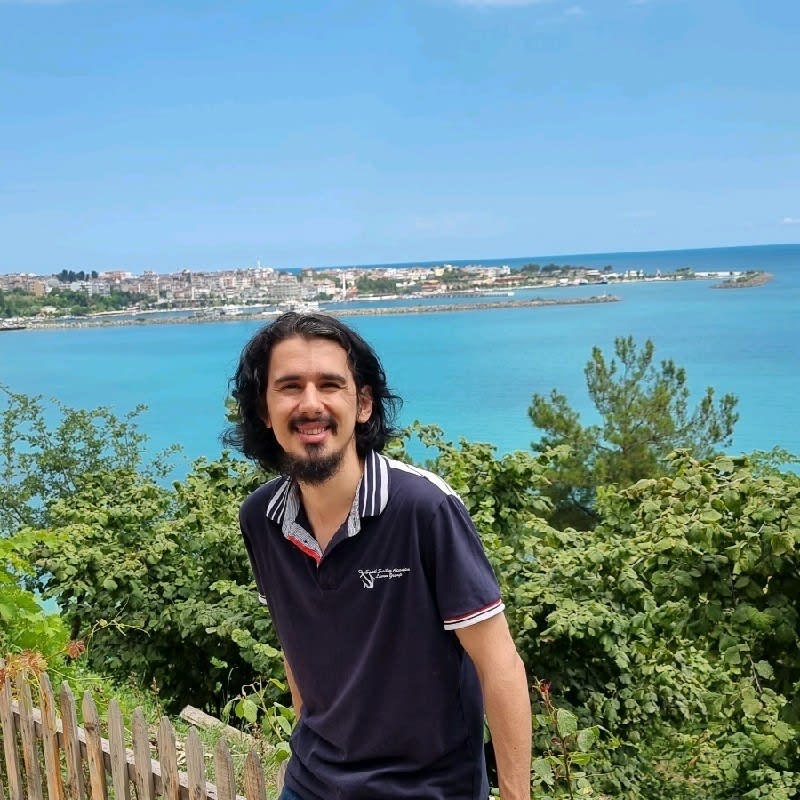 Picture of Onuralp Sezer